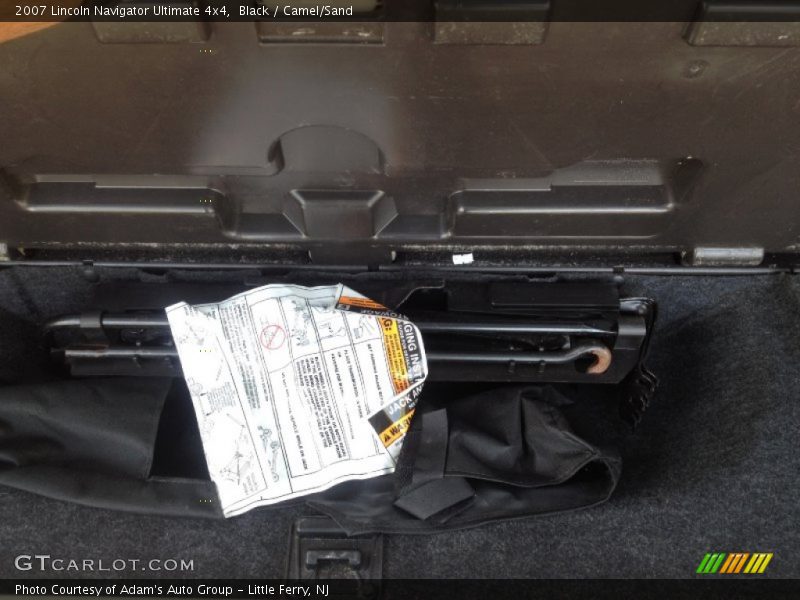 Black / Camel/Sand 2007 Lincoln Navigator Ultimate 4x4