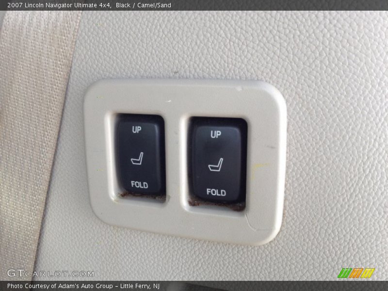 Black / Camel/Sand 2007 Lincoln Navigator Ultimate 4x4
