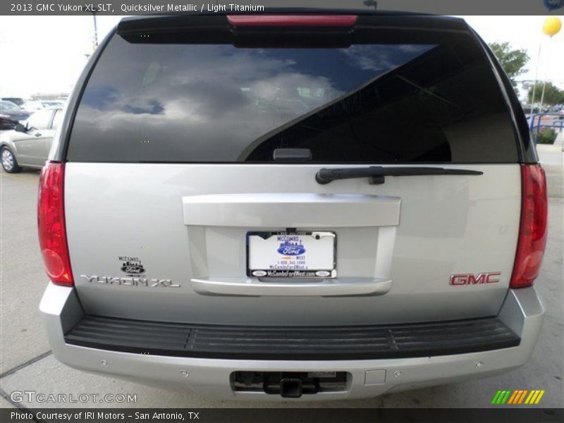 Quicksilver Metallic / Light Titanium 2013 GMC Yukon XL SLT