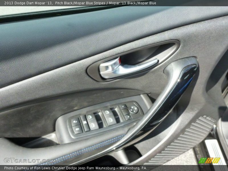Pitch Black/Mopar Blue Stripes / Mopar '13 Black/Mopar Blue 2013 Dodge Dart Mopar '13