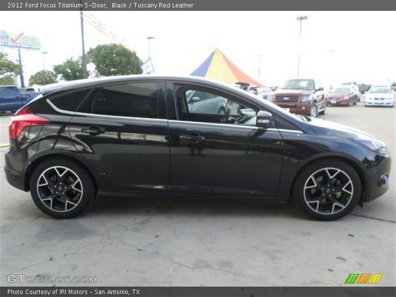 Black / Tuscany Red Leather 2012 Ford Focus Titanium 5-Door