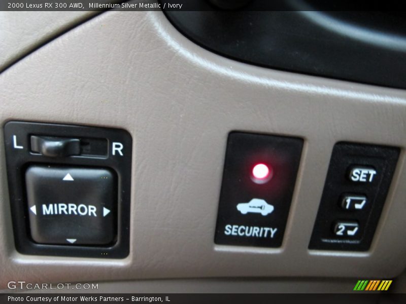 Millennium Silver Metallic / Ivory 2000 Lexus RX 300 AWD