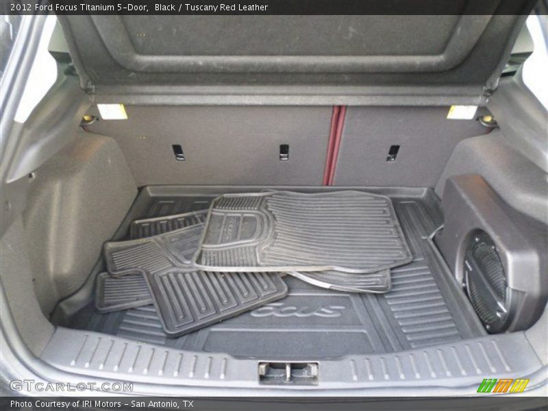 Black / Tuscany Red Leather 2012 Ford Focus Titanium 5-Door