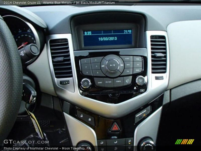 Atlantis Blue Metallic / Jet Black/Medium Titanium 2014 Chevrolet Cruze LS
