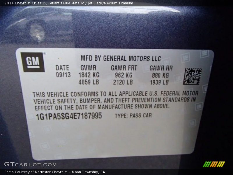 Atlantis Blue Metallic / Jet Black/Medium Titanium 2014 Chevrolet Cruze LS