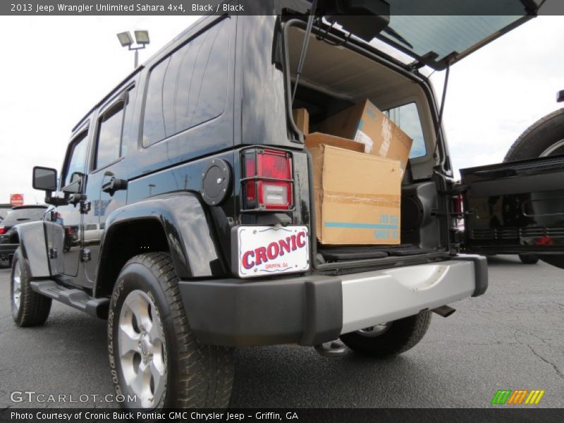 Black / Black 2013 Jeep Wrangler Unlimited Sahara 4x4