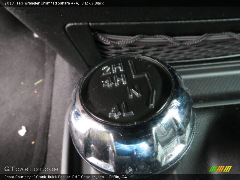 Black / Black 2013 Jeep Wrangler Unlimited Sahara 4x4