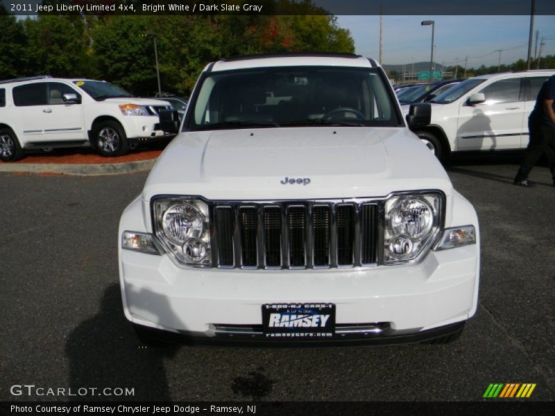 Bright White / Dark Slate Gray 2011 Jeep Liberty Limited 4x4