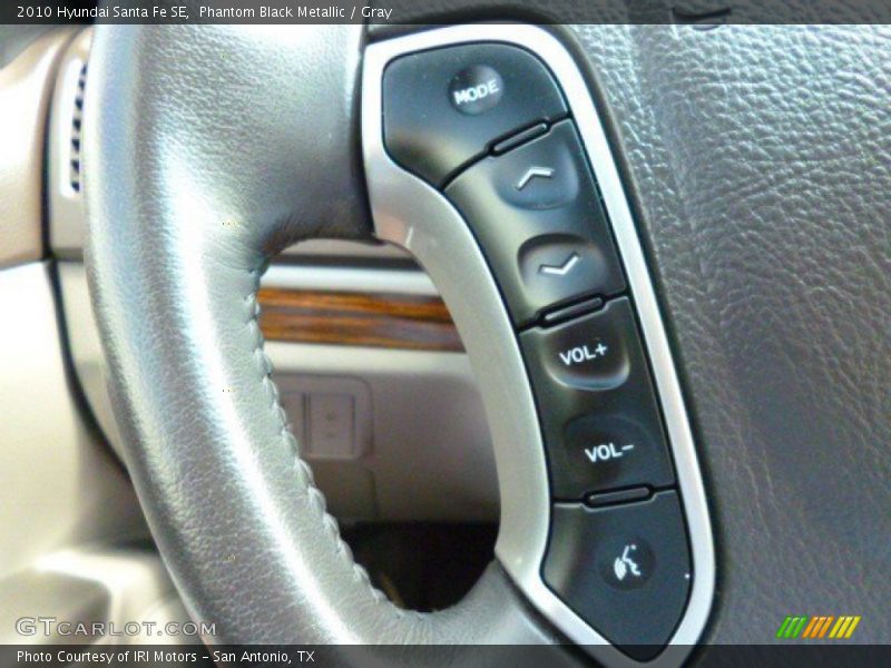 Phantom Black Metallic / Gray 2010 Hyundai Santa Fe SE