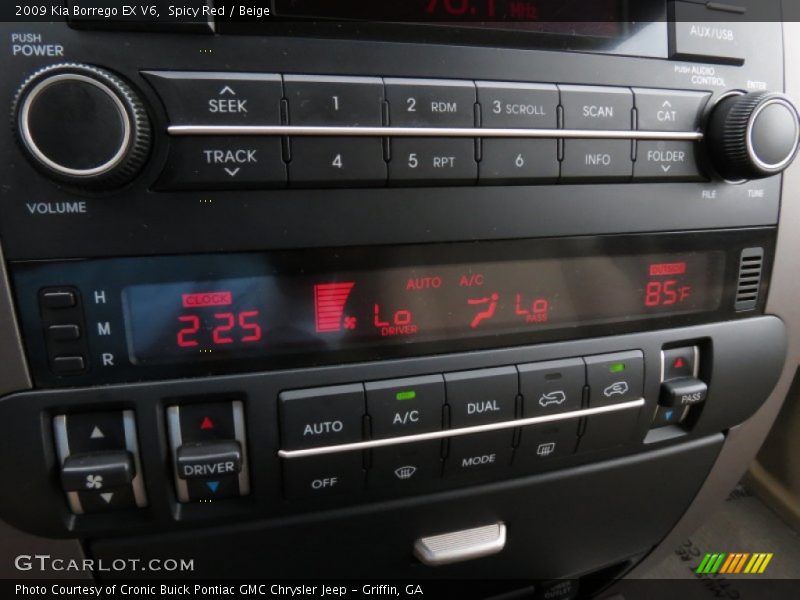 Spicy Red / Beige 2009 Kia Borrego EX V6