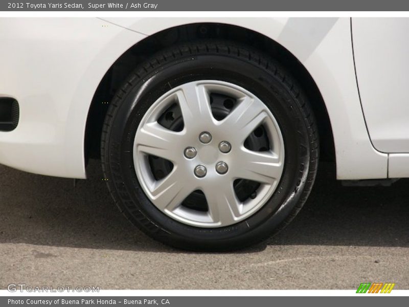 Super White / Ash Gray 2012 Toyota Yaris Sedan