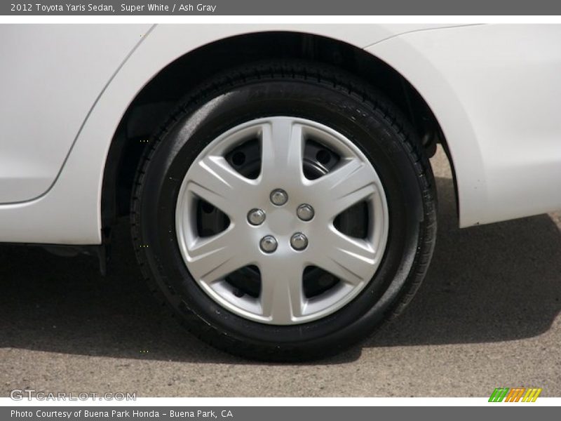 Super White / Ash Gray 2012 Toyota Yaris Sedan