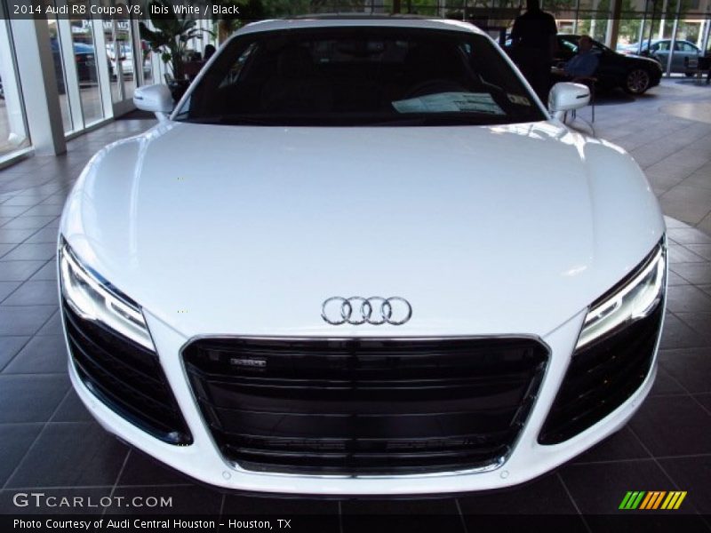  2014 R8 Coupe V8 Ibis White