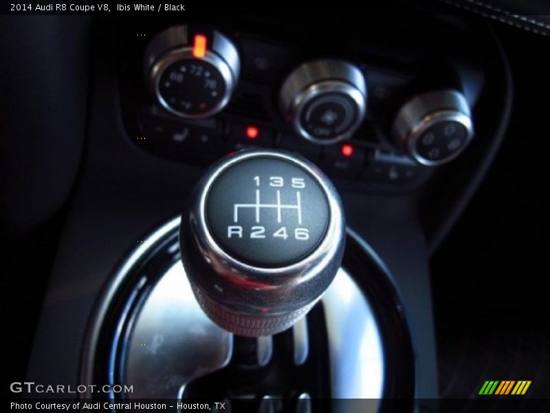  2014 R8 Coupe V8 6 Speed Manual Shifter