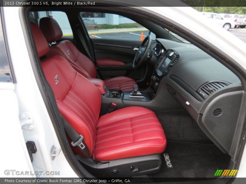 Bright White / Black/Red 2013 Chrysler 300 S V6