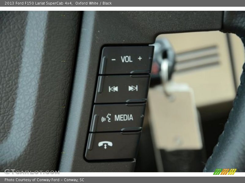 Oxford White / Black 2013 Ford F150 Lariat SuperCab 4x4