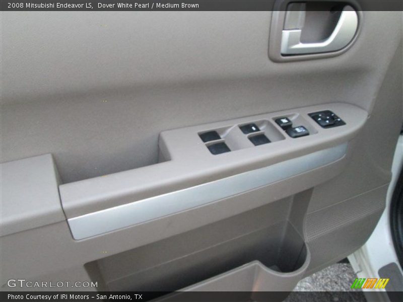 Dover White Pearl / Medium Brown 2008 Mitsubishi Endeavor LS