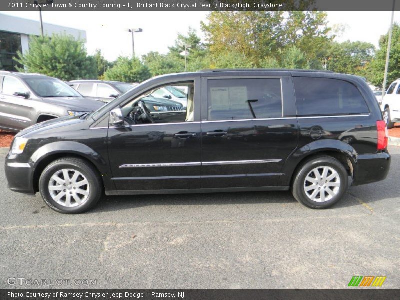 Brilliant Black Crystal Pearl / Black/Light Graystone 2011 Chrysler Town & Country Touring - L