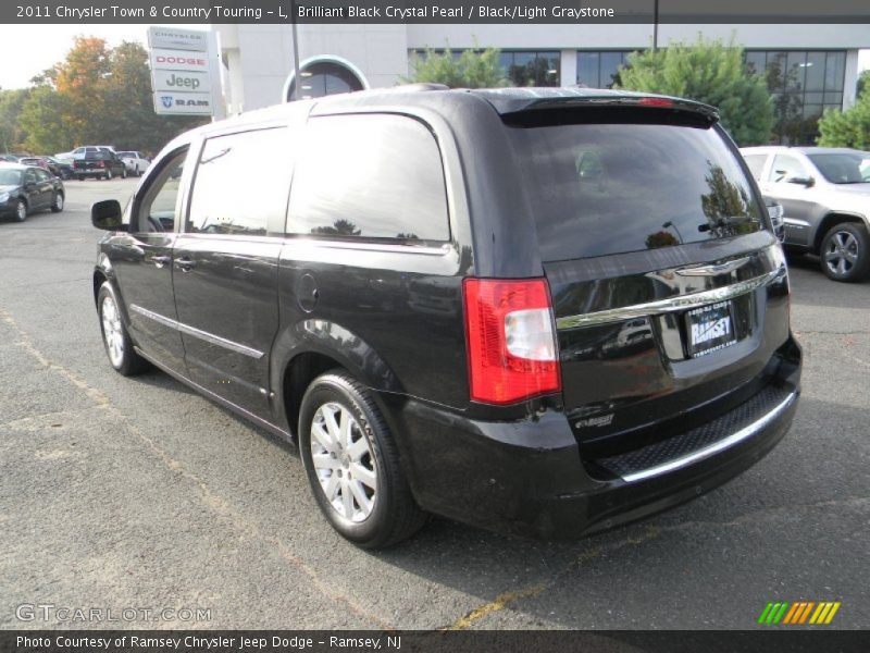 Brilliant Black Crystal Pearl / Black/Light Graystone 2011 Chrysler Town & Country Touring - L