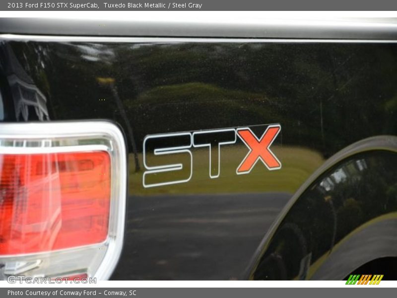 Tuxedo Black Metallic / Steel Gray 2013 Ford F150 STX SuperCab