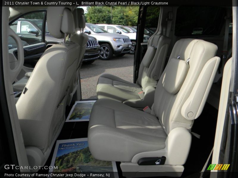 Brilliant Black Crystal Pearl / Black/Light Graystone 2011 Chrysler Town & Country Touring - L