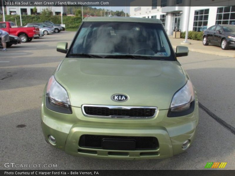 Alien Green / Sand/Black Houndstooth Cloth 2011 Kia Soul !