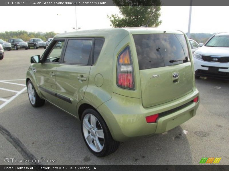 Alien Green / Sand/Black Houndstooth Cloth 2011 Kia Soul !