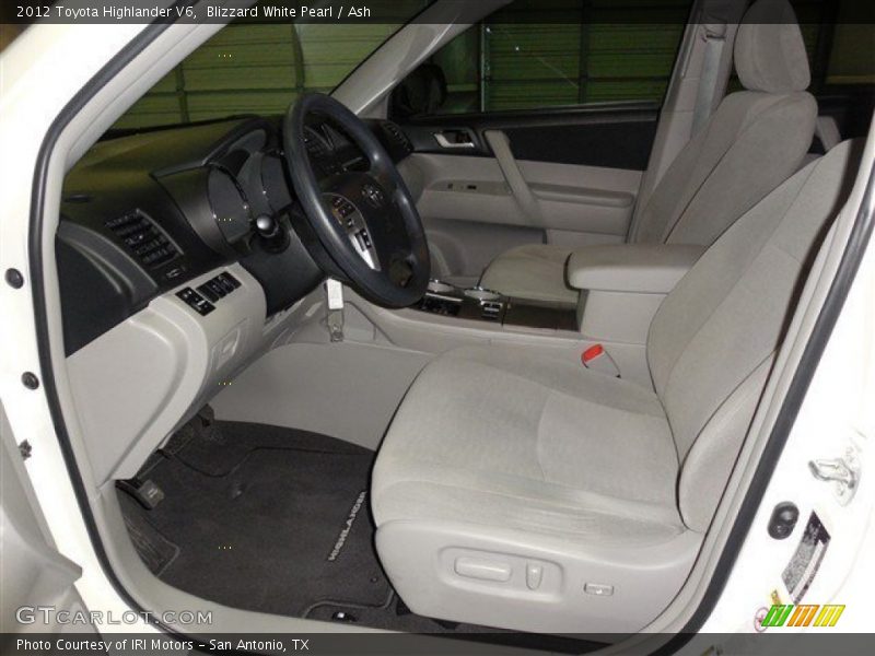 Blizzard White Pearl / Ash 2012 Toyota Highlander V6