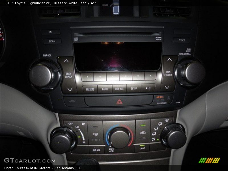 Blizzard White Pearl / Ash 2012 Toyota Highlander V6