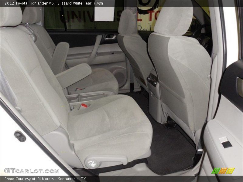 Blizzard White Pearl / Ash 2012 Toyota Highlander V6