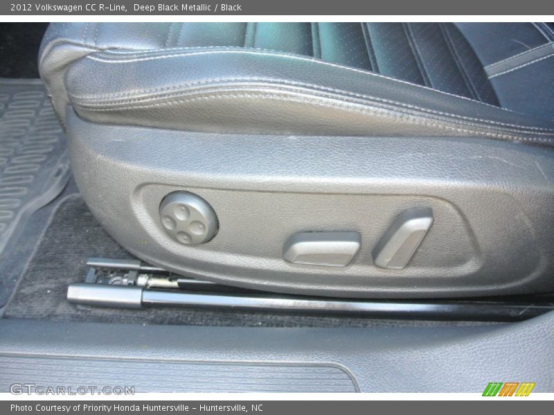 Deep Black Metallic / Black 2012 Volkswagen CC R-Line