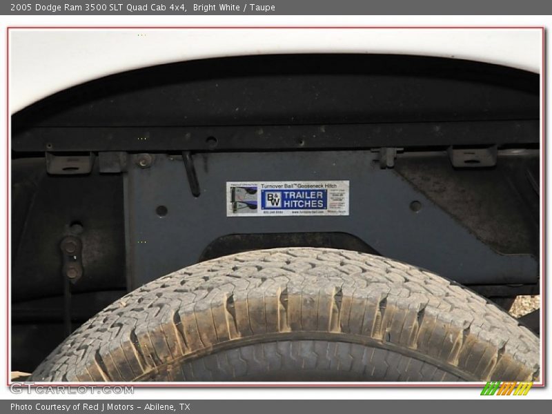 Bright White / Taupe 2005 Dodge Ram 3500 SLT Quad Cab 4x4