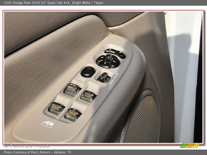 Bright White / Taupe 2005 Dodge Ram 3500 SLT Quad Cab 4x4