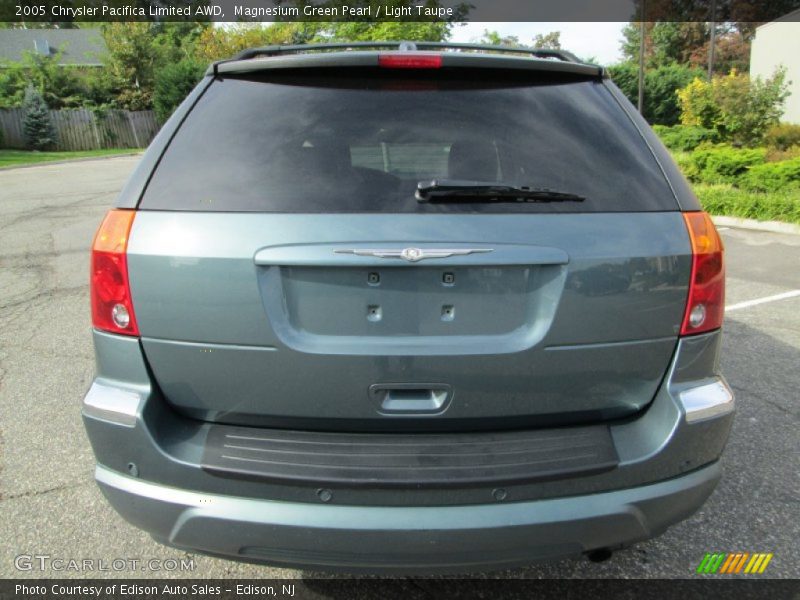 Magnesium Green Pearl / Light Taupe 2005 Chrysler Pacifica Limited AWD