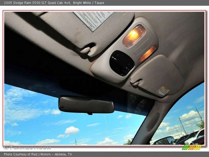 Bright White / Taupe 2005 Dodge Ram 3500 SLT Quad Cab 4x4