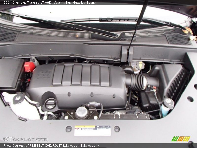 Atlantis Blue Metallic / Ebony 2014 Chevrolet Traverse LT AWD