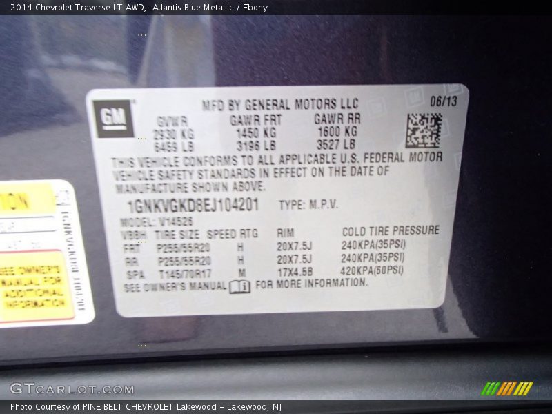 Atlantis Blue Metallic / Ebony 2014 Chevrolet Traverse LT AWD