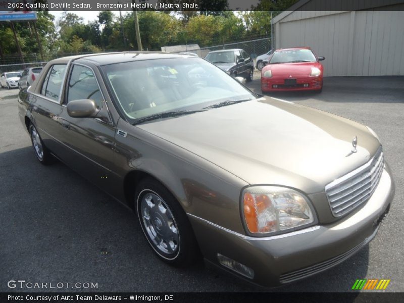 Bronzemist Metallic / Neutral Shale 2002 Cadillac DeVille Sedan
