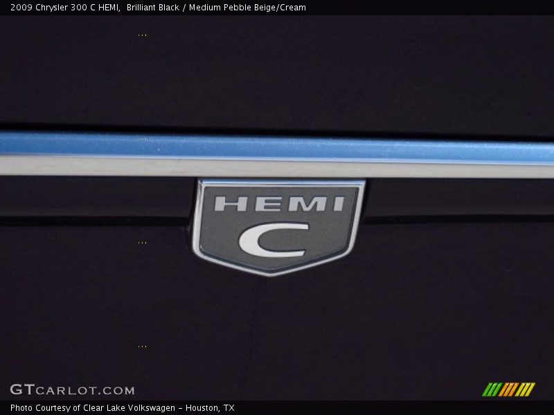 Brilliant Black / Medium Pebble Beige/Cream 2009 Chrysler 300 C HEMI