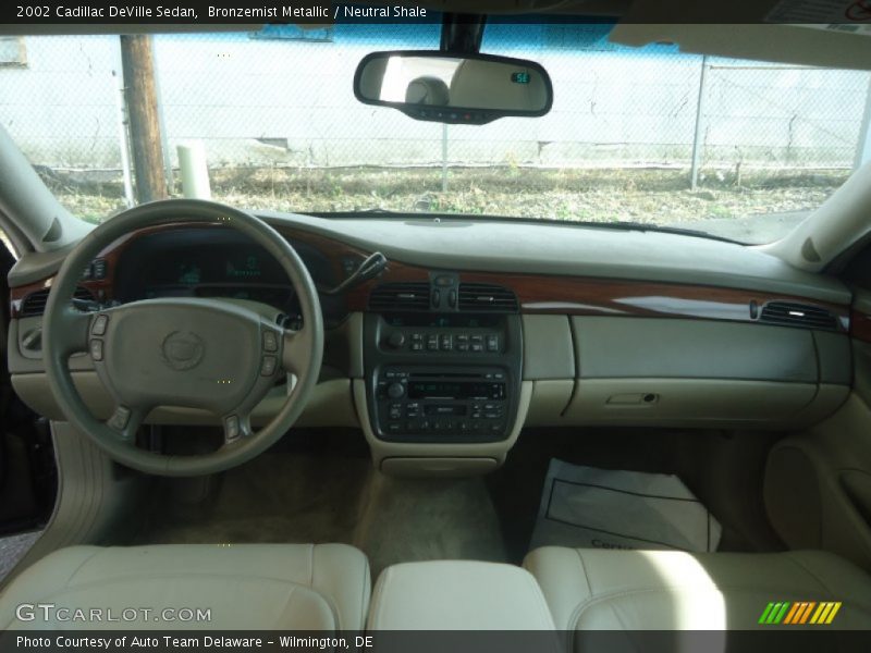 Bronzemist Metallic / Neutral Shale 2002 Cadillac DeVille Sedan