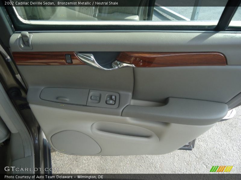 Bronzemist Metallic / Neutral Shale 2002 Cadillac DeVille Sedan