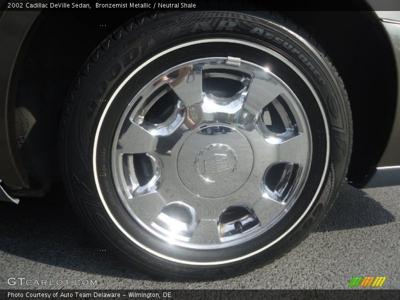 Bronzemist Metallic / Neutral Shale 2002 Cadillac DeVille Sedan