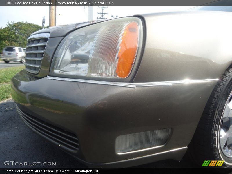 Bronzemist Metallic / Neutral Shale 2002 Cadillac DeVille Sedan