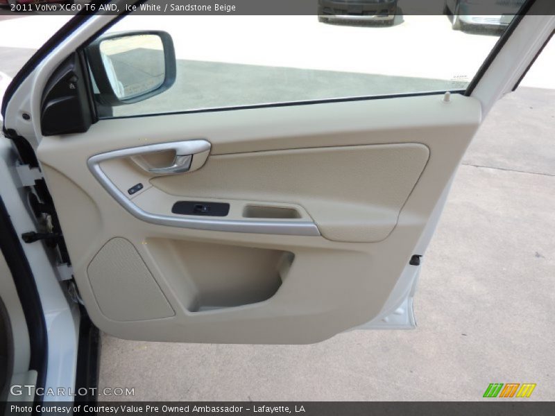 Ice White / Sandstone Beige 2011 Volvo XC60 T6 AWD