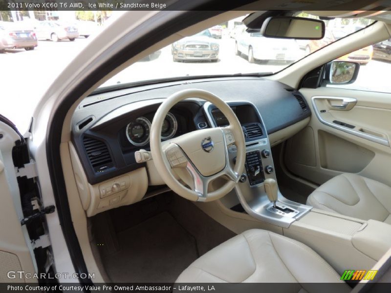 Ice White / Sandstone Beige 2011 Volvo XC60 T6 AWD