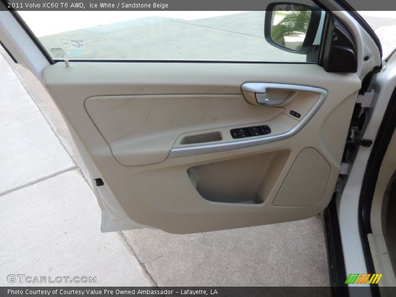 Ice White / Sandstone Beige 2011 Volvo XC60 T6 AWD