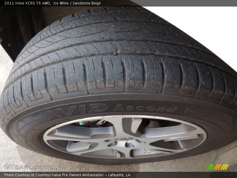 Ice White / Sandstone Beige 2011 Volvo XC60 T6 AWD