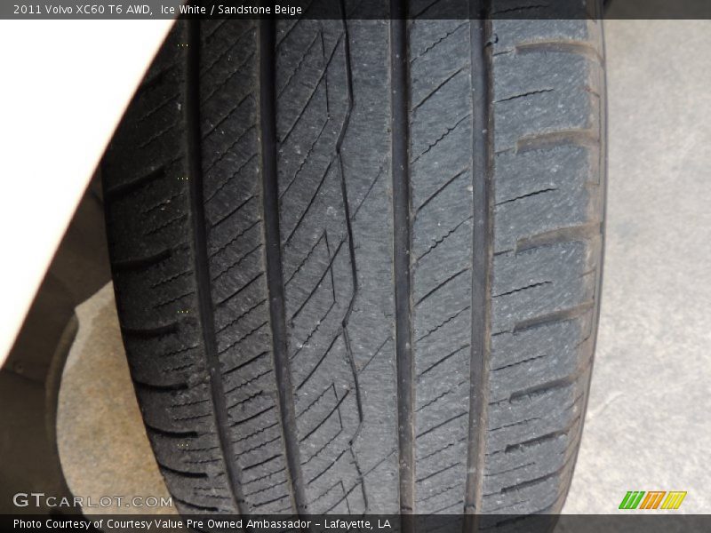 Ice White / Sandstone Beige 2011 Volvo XC60 T6 AWD