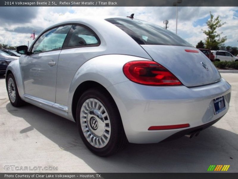 Reflex Silver Metallic / Titan Black 2014 Volkswagen Beetle 2.5L