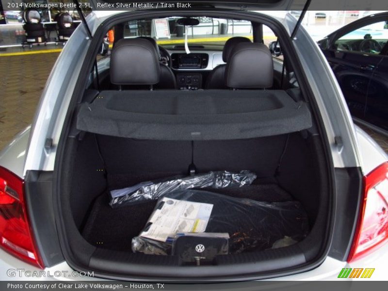Reflex Silver Metallic / Titan Black 2014 Volkswagen Beetle 2.5L